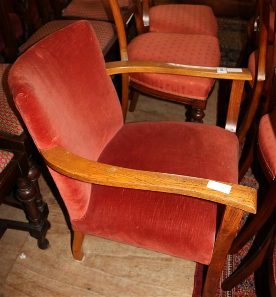 Elbow chair